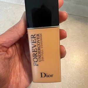 021 Dior foundation